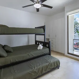 Ana Lucia. Holiday home Playa del Carmen